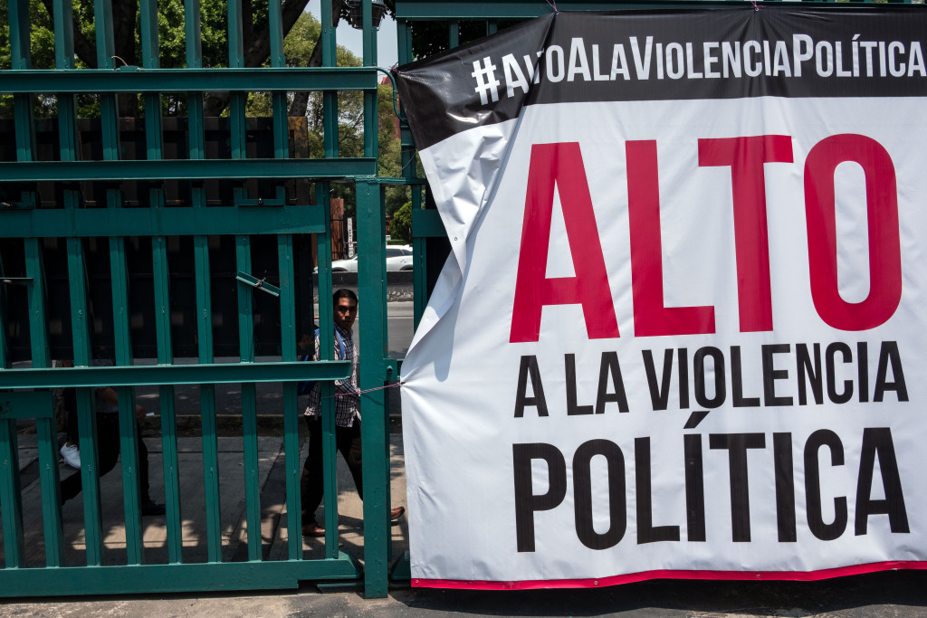 Asesinan a más de 14 políticos mexicanos cada mes