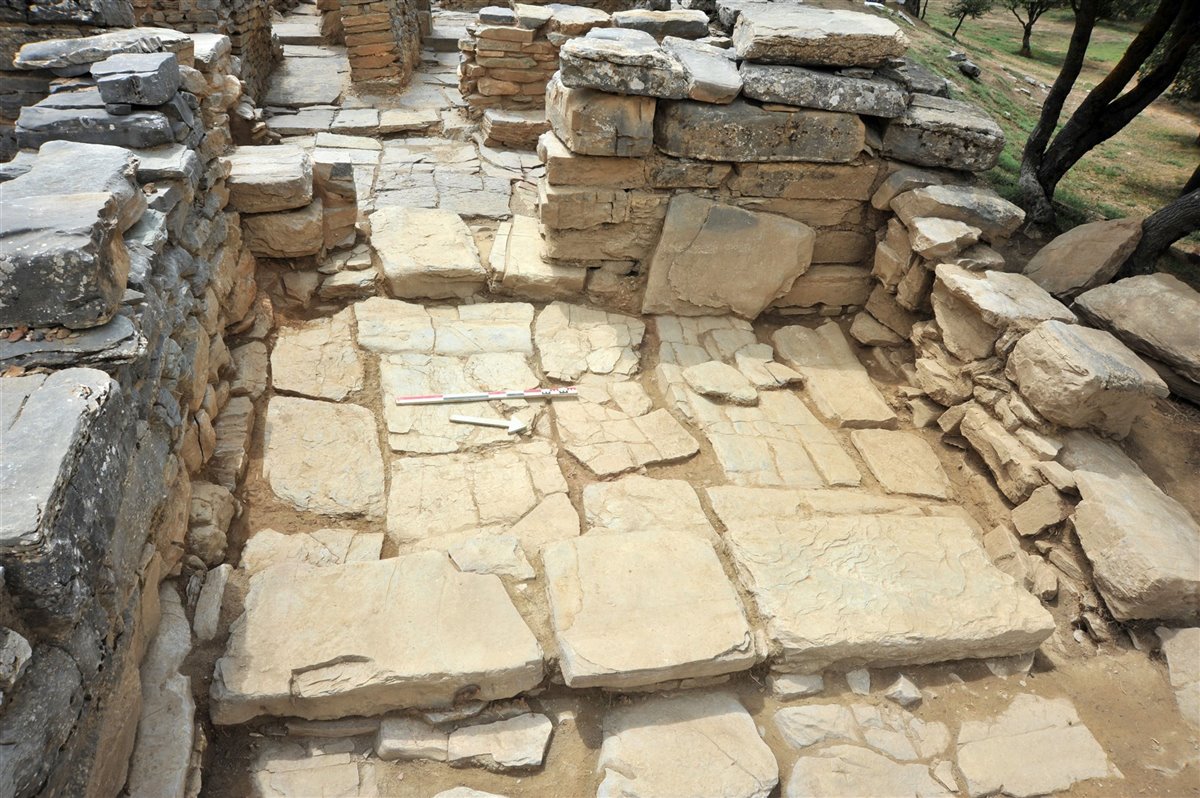 Hallan objetos rituales de la civilización minoica