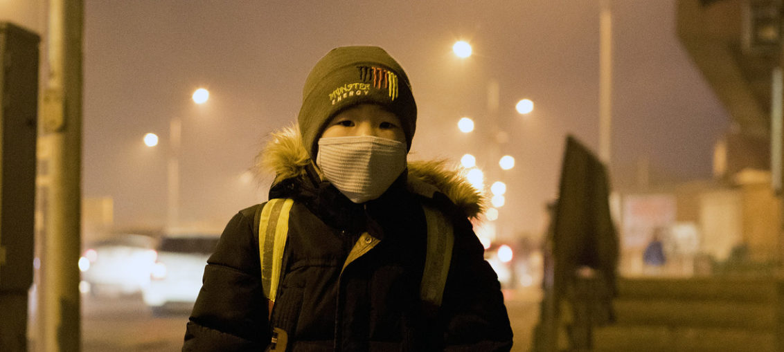 El aire contaminado envenena y arruina la vida de millones de niños
